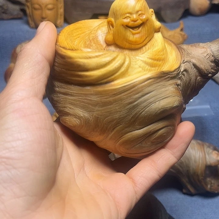 秦***馆太行崖柏工艺小件