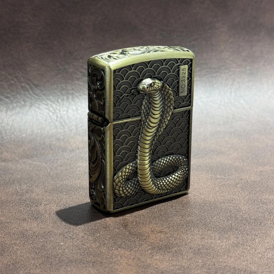 ZORRO佐罗青铜盘蛇煤油防风打火机（不带煤油）ZQ