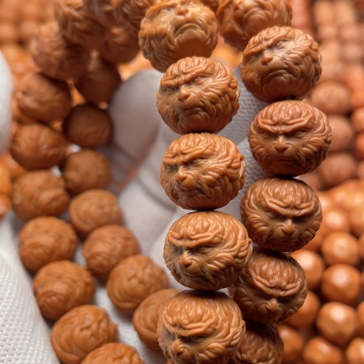 猴头核桃吊坠战*斗战胜佛