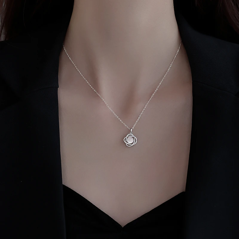 925纯银四叶草玉髓项链女款2025年新款爆款高级感中式颈链首饰