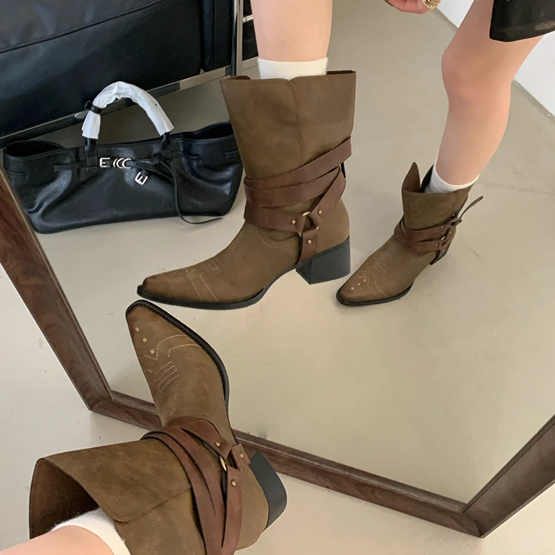 牛皮版~棕色尖头短靴女真皮刺绣西部牛仔靴做旧废土风中筒靴秋冬