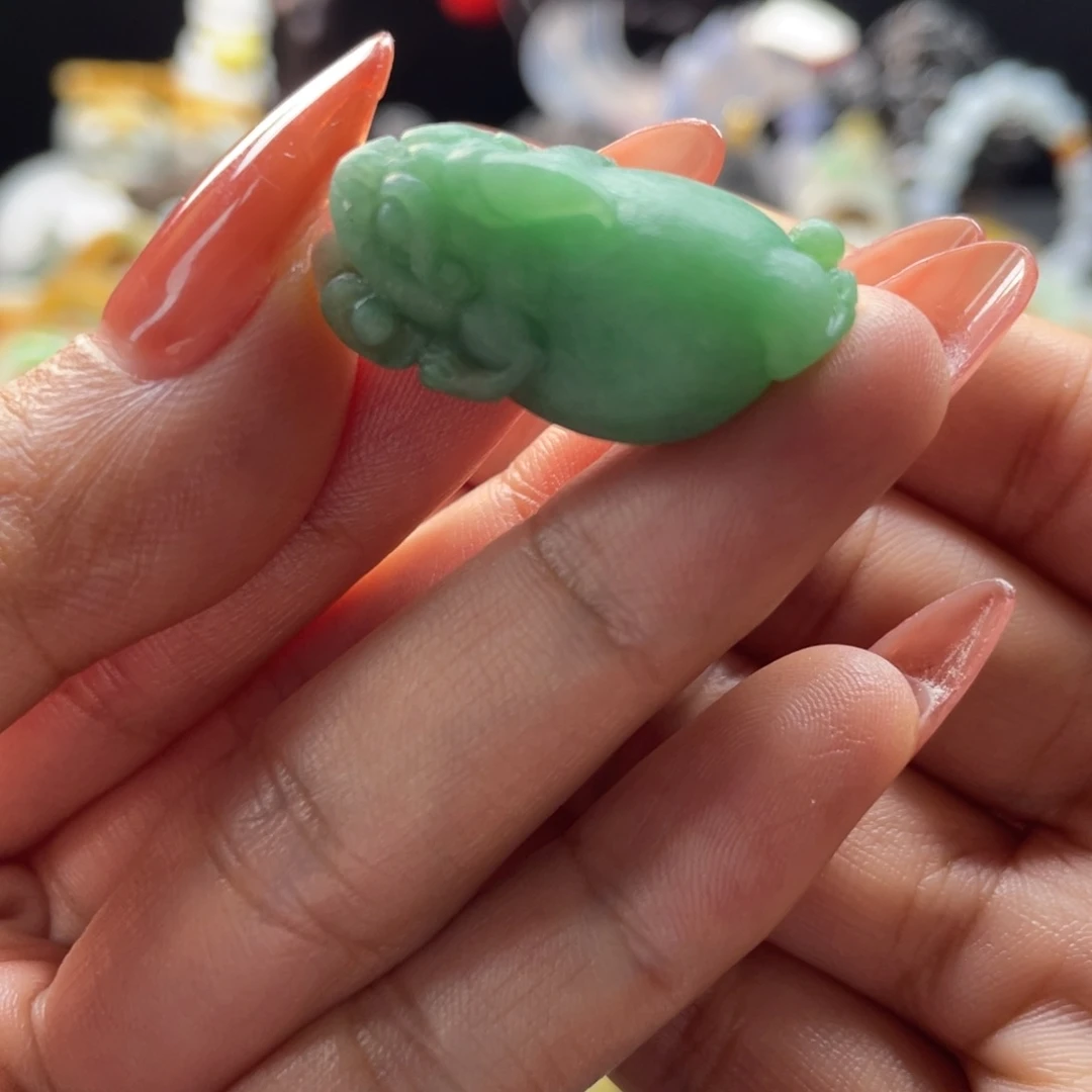 定制翡翠未镶嵌戒指