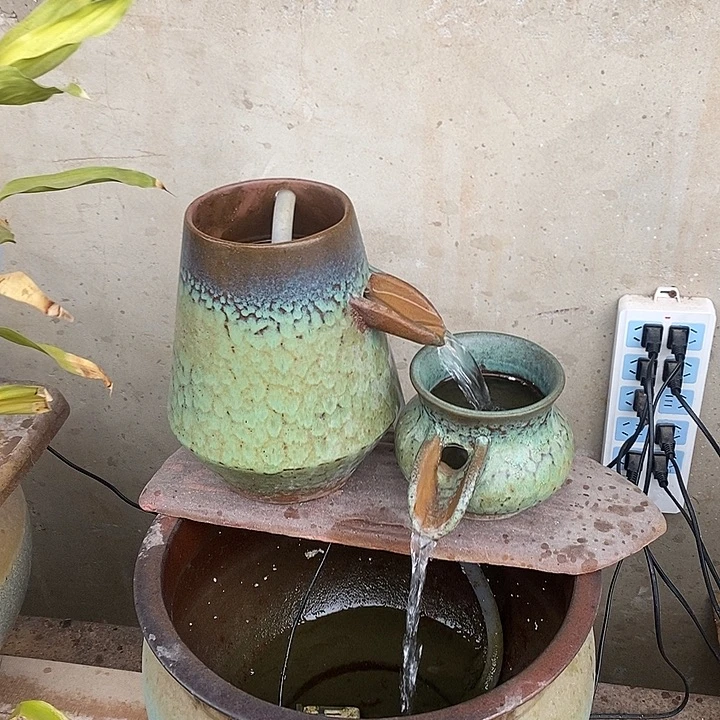 水泵6w，两个流水罐