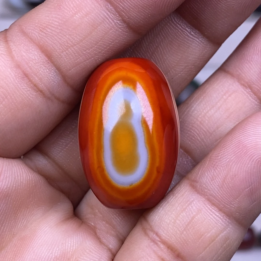 未镶嵌玛瑙/玉髓珠宝奇石纽****所