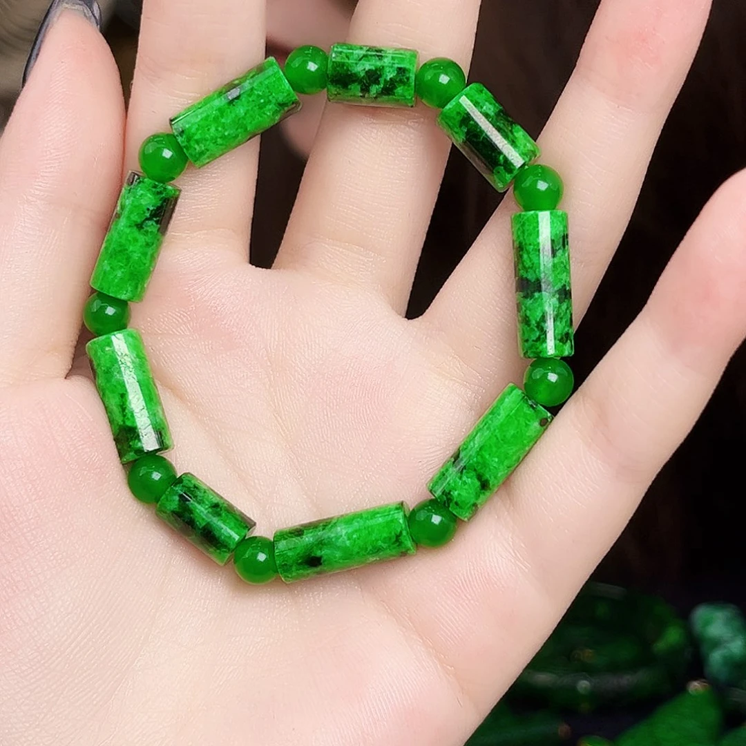 颈饰未镶嵌翡翠多样性