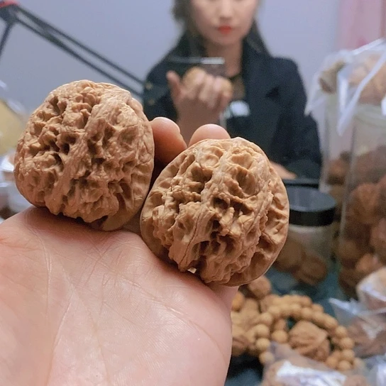 【闪购商品】把件文玩核桃45将军