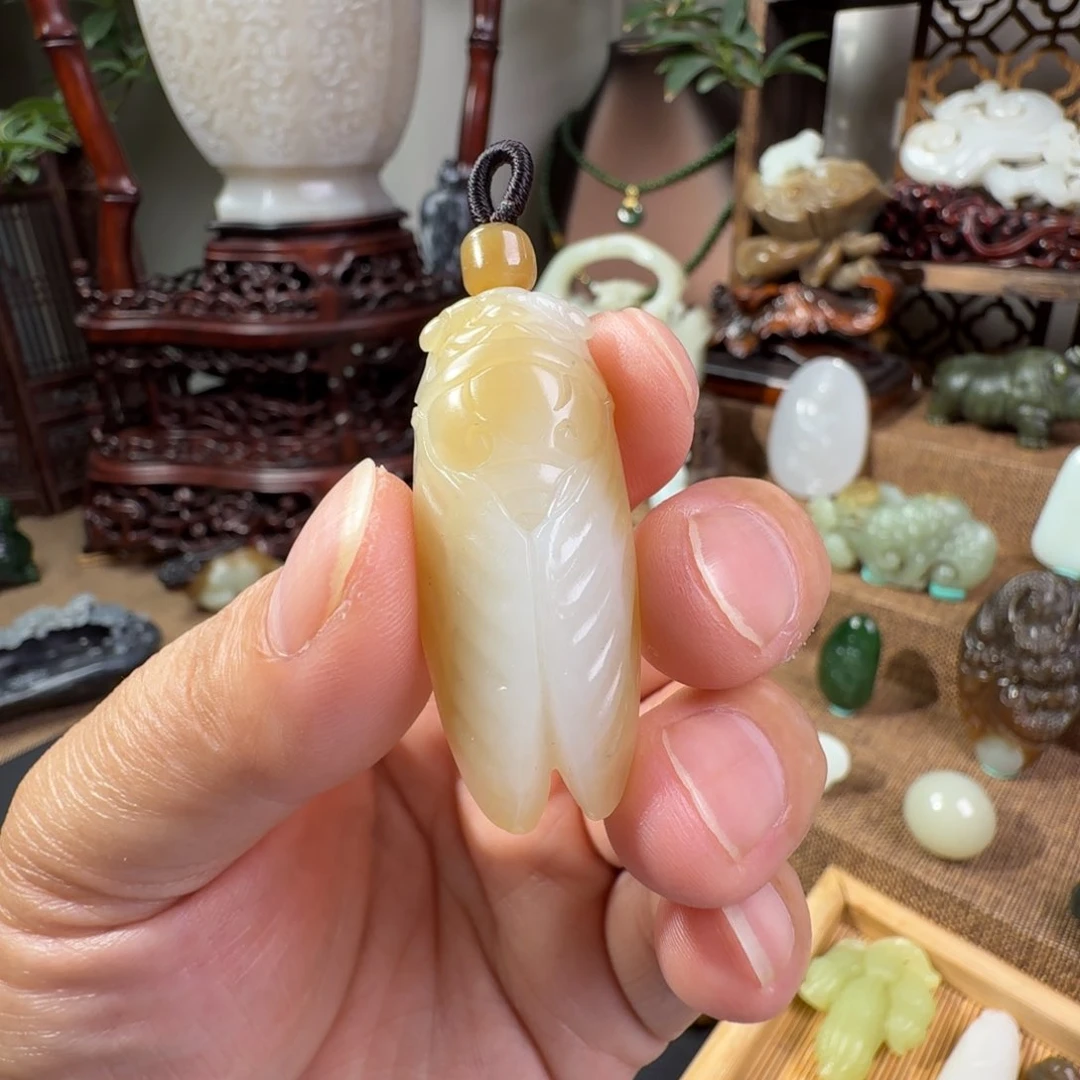 和田玉（糖玉）未镶嵌颈饰