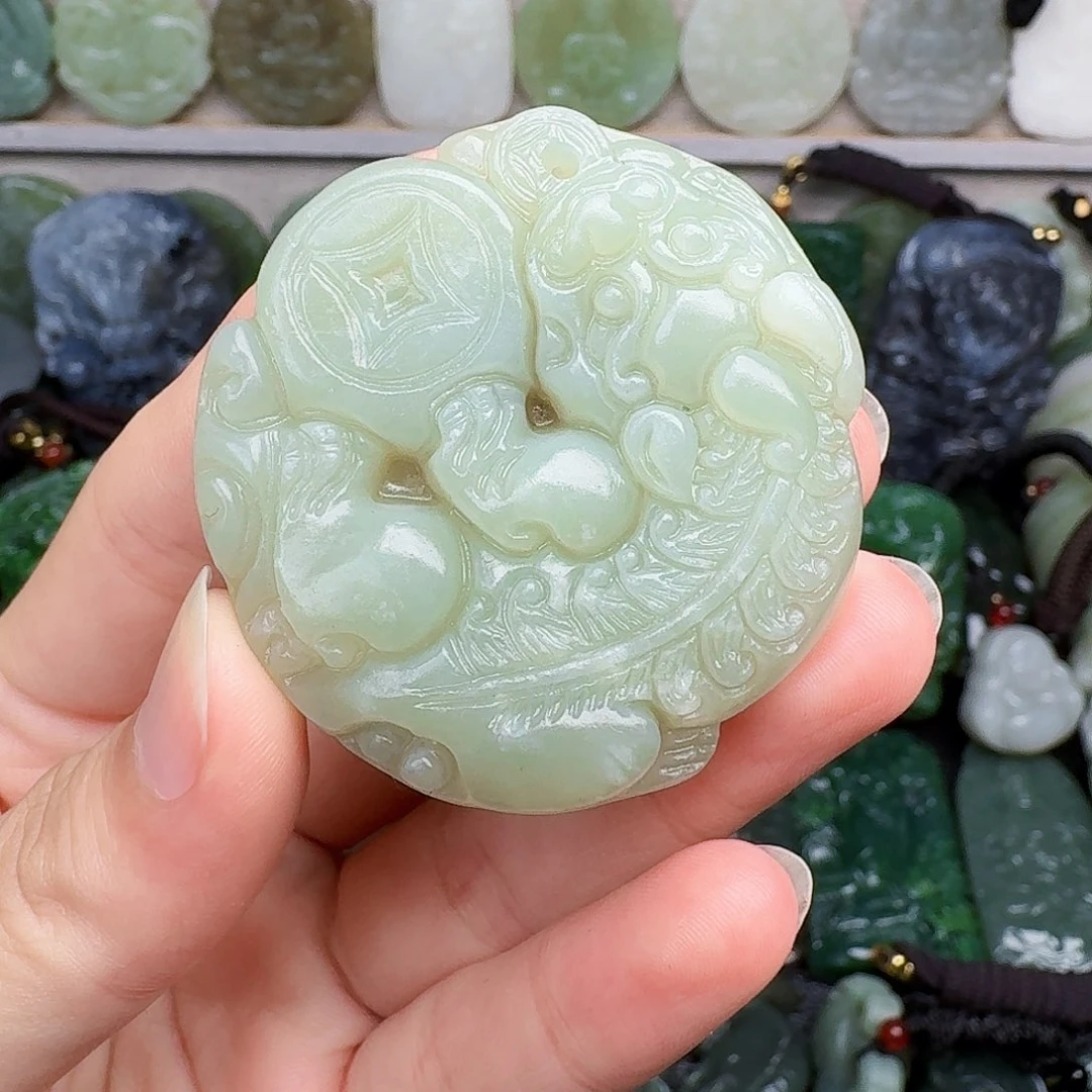 颈饰未镶嵌和田玉