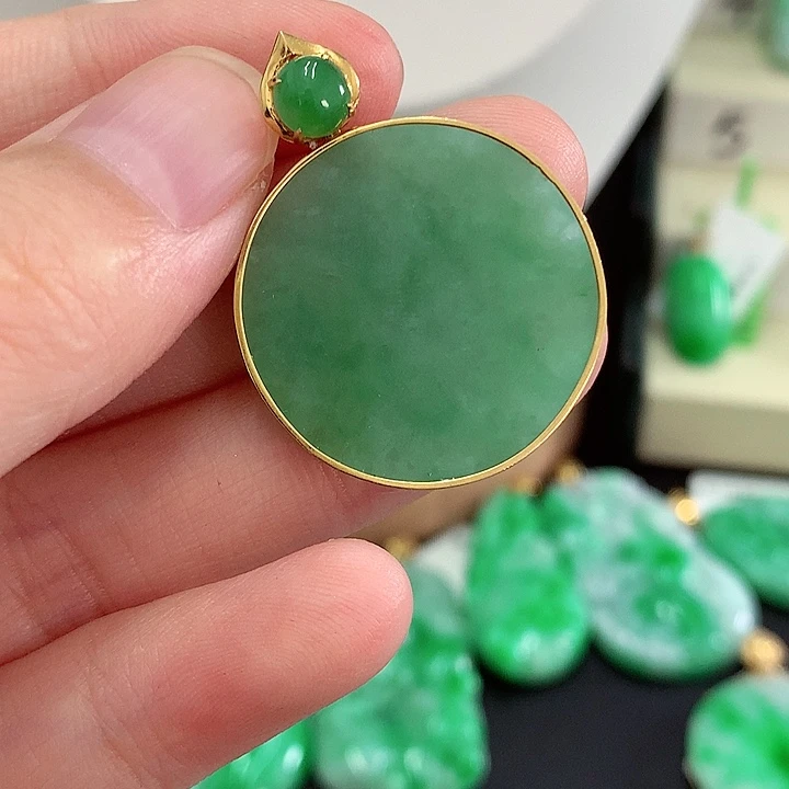 翡翠18K金镶嵌吊坠(不含链)