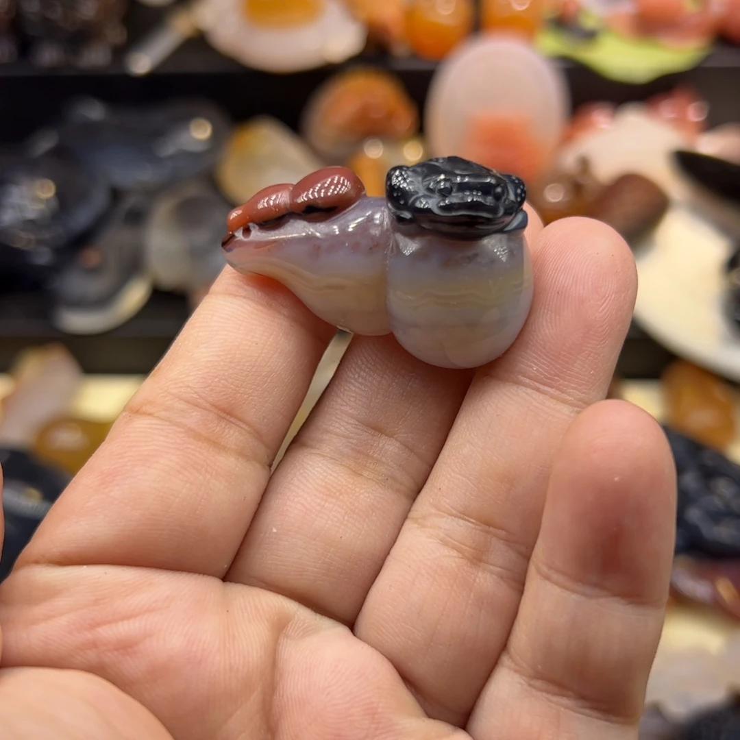 玛瑙/玉髓未镶嵌挂件/手玩/摆件