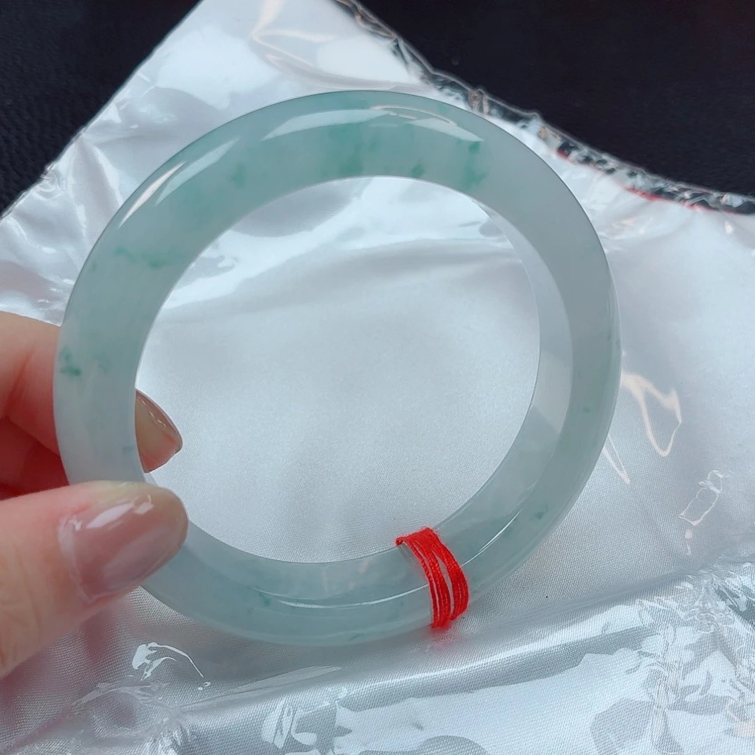 翡翠未镶嵌手镯57