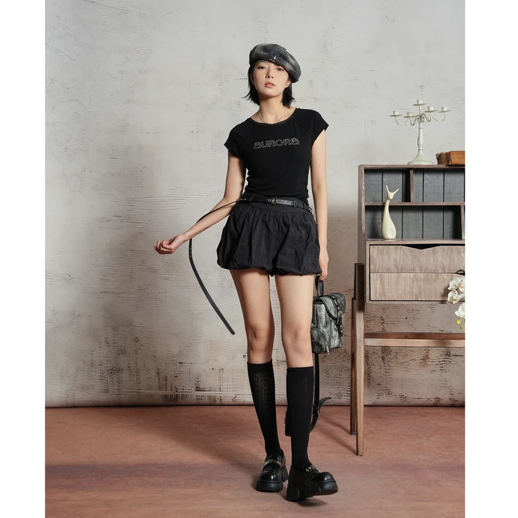 西町村屋简约条纹肌理灯笼裤女装夏季新款气质短款裤子XAAB10125