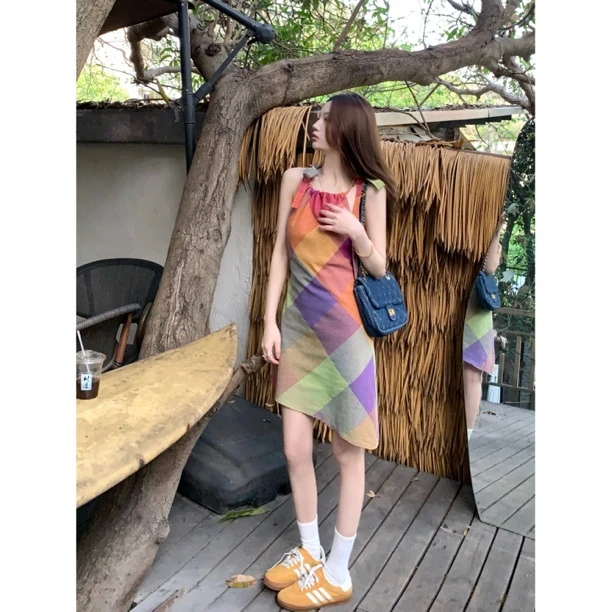 橘色落日撞色格子斜边挂脖吊带休闲显瘦连衣裙裙子