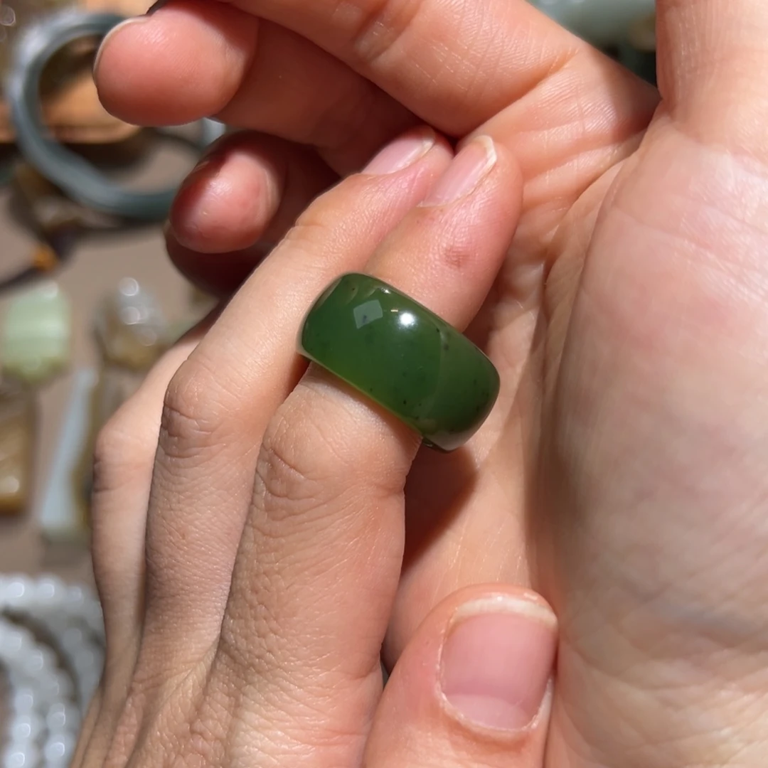 含***花和田玉（碧玉）未镶嵌手链