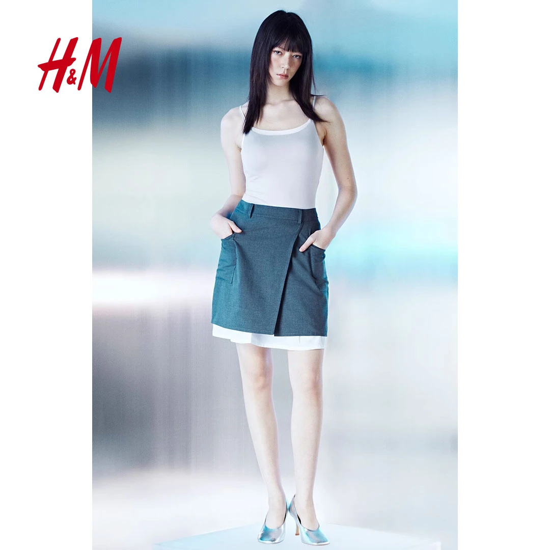 HM女装2025春新款春游出行COOLMAX简约修身文胸一体吊带衫1282995