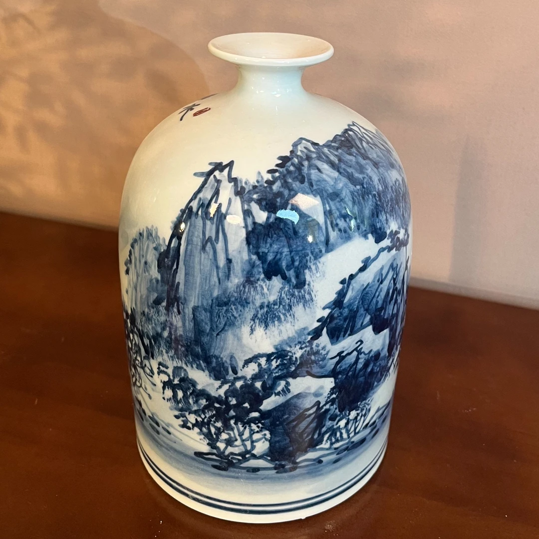 戴德全 青花山水瓷瓶