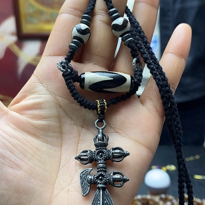 玛瑙/玉髓合金颈饰