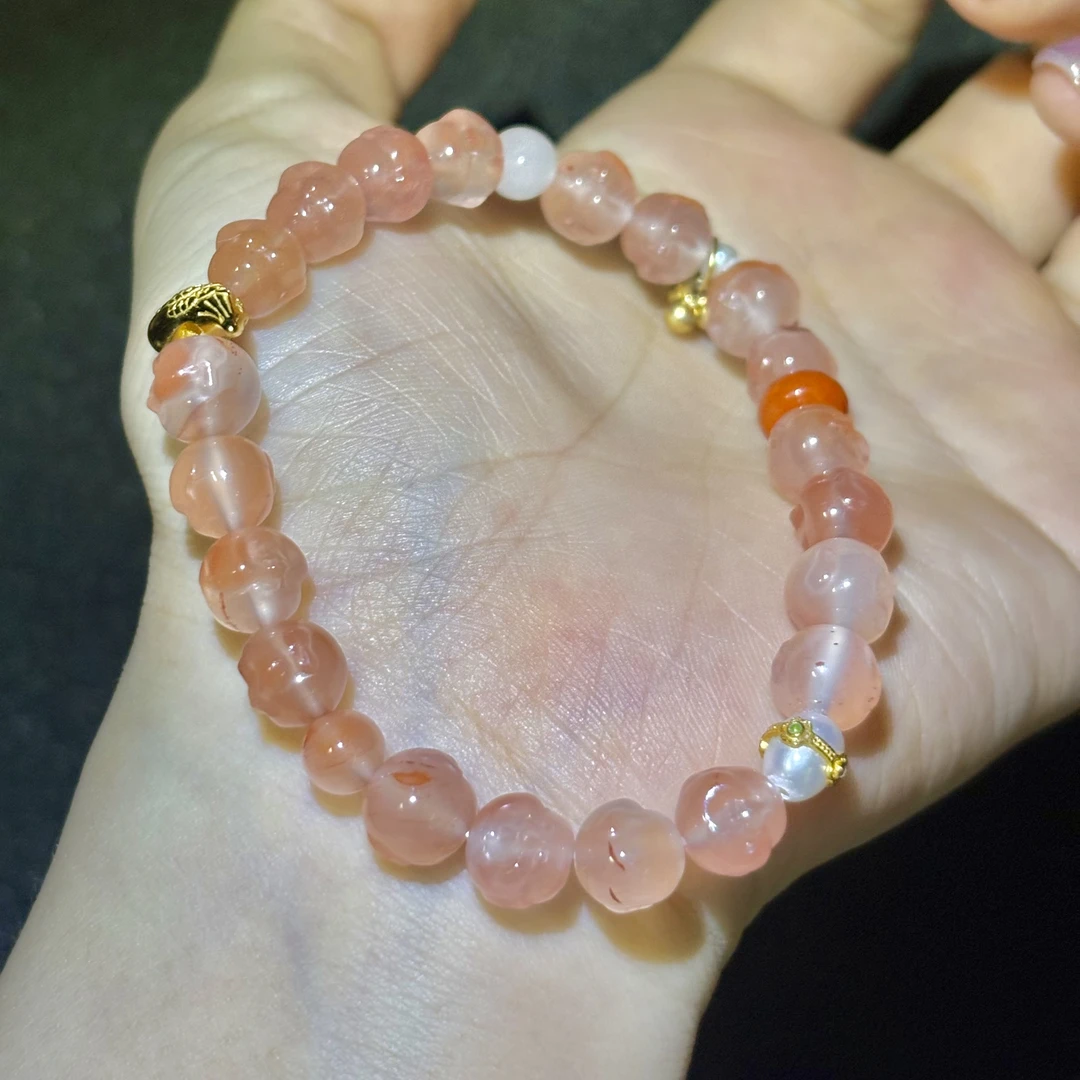 M107冰飘南红手链 多样性发其一