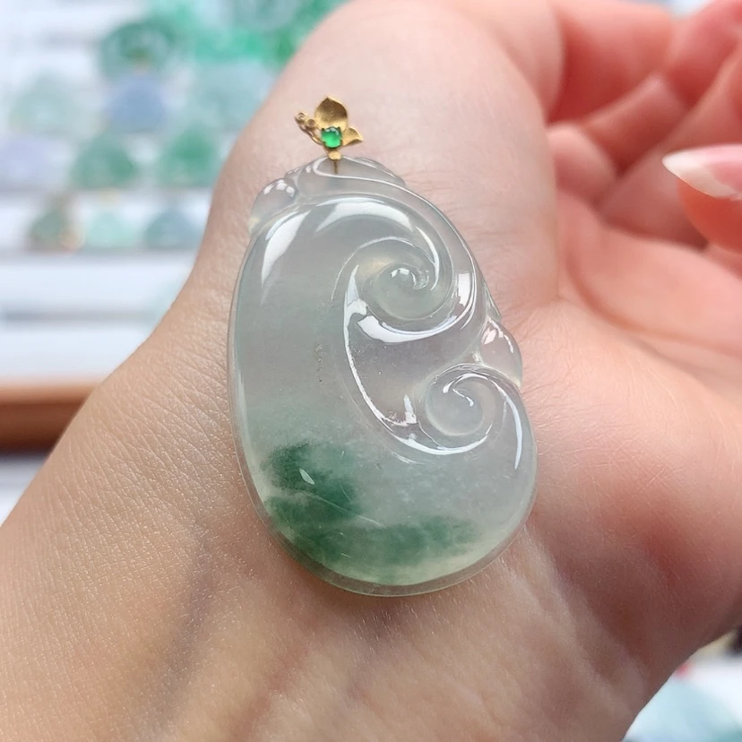 【闪购商品】翡翠吊坠(赠链)18K金镶嵌