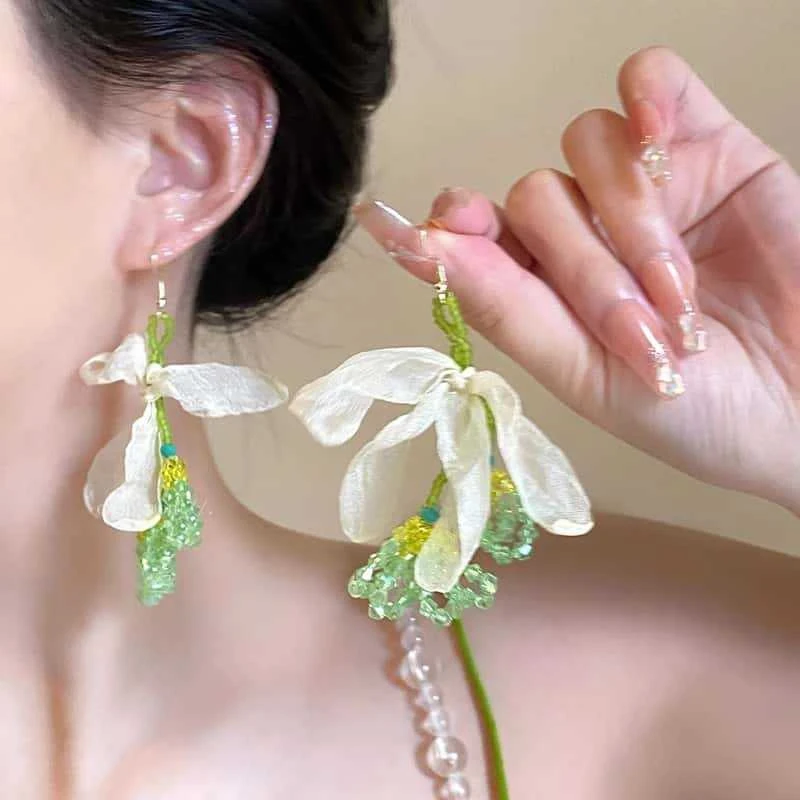 绿色海岛串珠花朵耳钉女2025新款海边度假风耳环夸张配饰耳饰