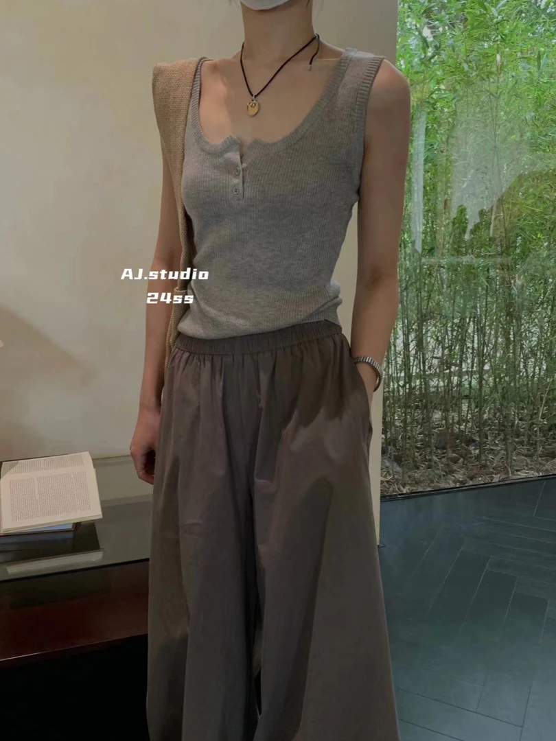 AJ（1AJ6218#）爆款延续！好穿针织休闲背心 4-25