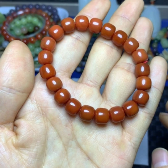 南红玛瑙未镶嵌挂件