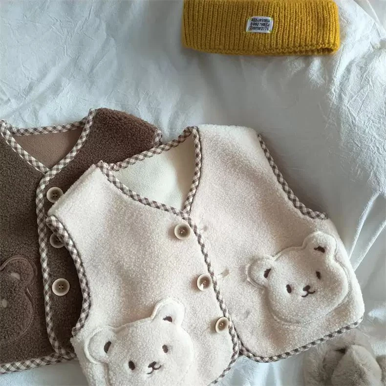 男女小熊韩版加厚羊羔绒马甲秋冬款百搭保暖坎肩外穿刺绣宝宝马夹