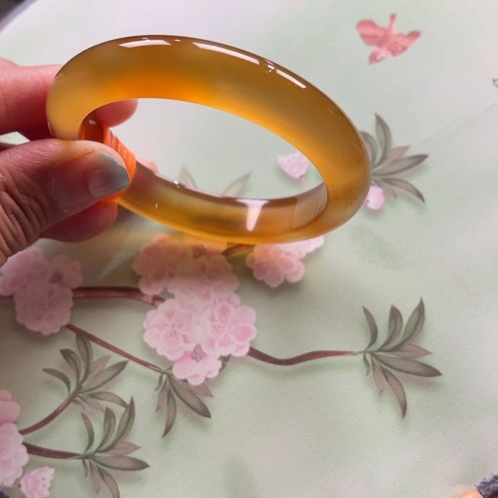 玛瑙/玉髓未镶嵌手镯