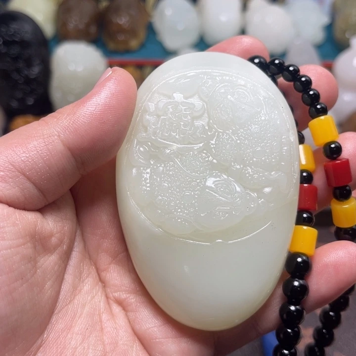 石材天然方解石手把件不退换