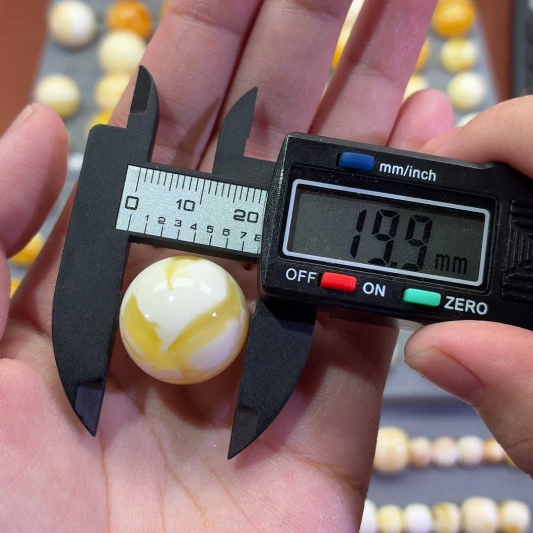 琥珀未镶嵌裸石圆珠