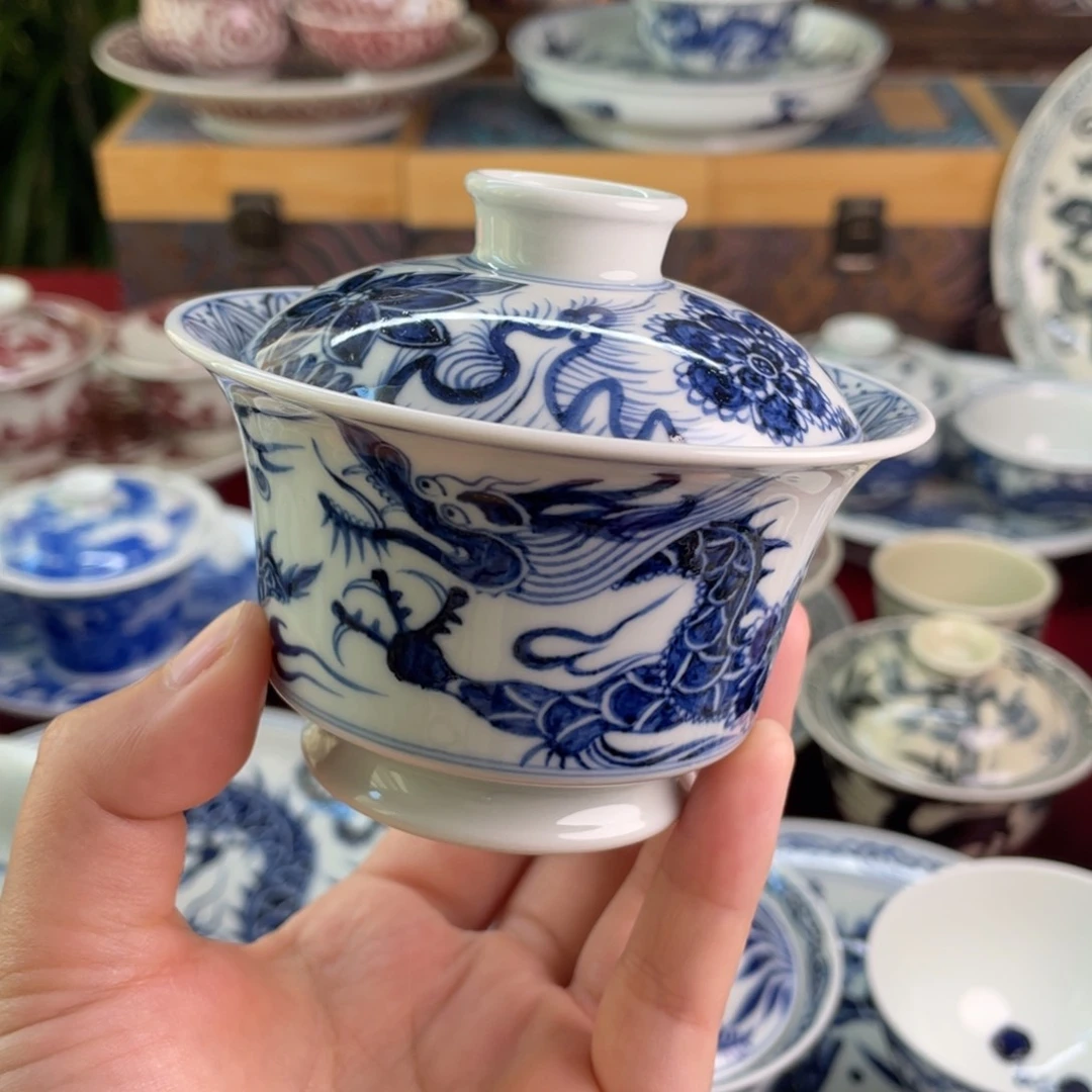 11景德镇青花微瑕龙盖碗