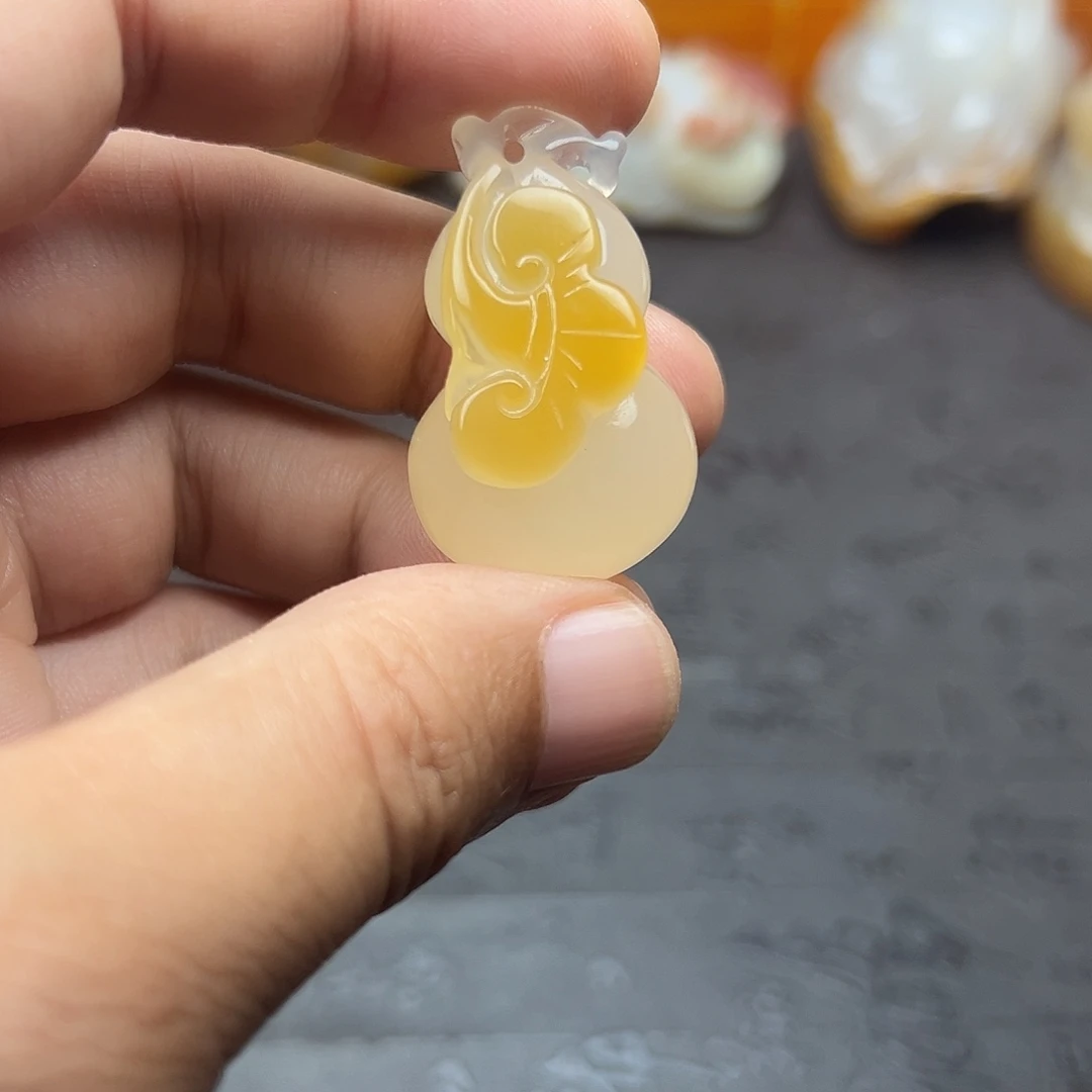 幸***生玛瑙/玉髓手把未镶嵌