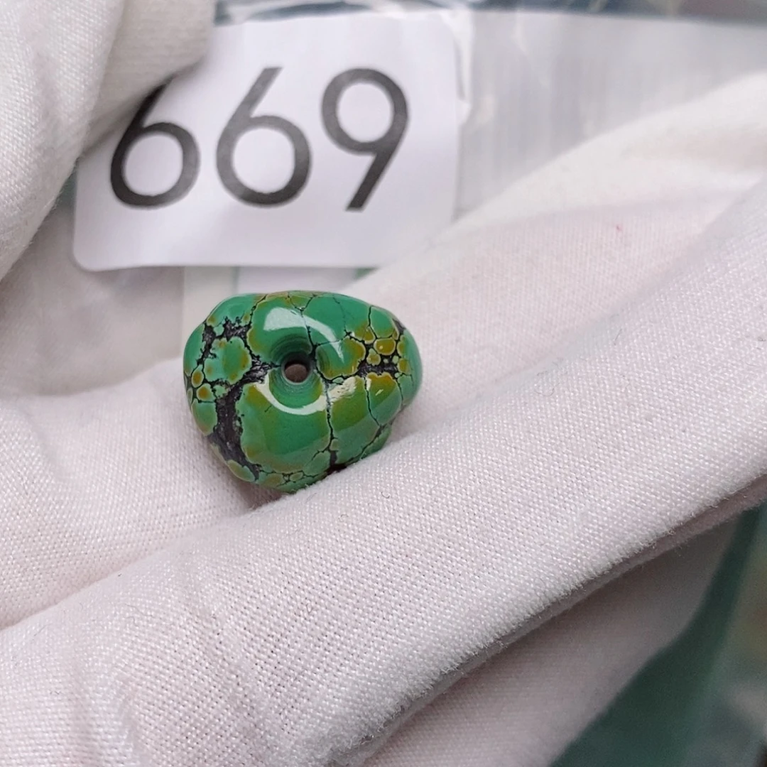 绿松石未镶嵌珠宝半成品