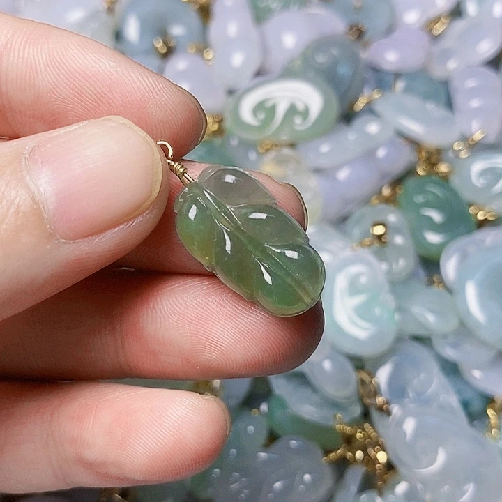 翡翠未镶嵌颈饰天然A货翡翠