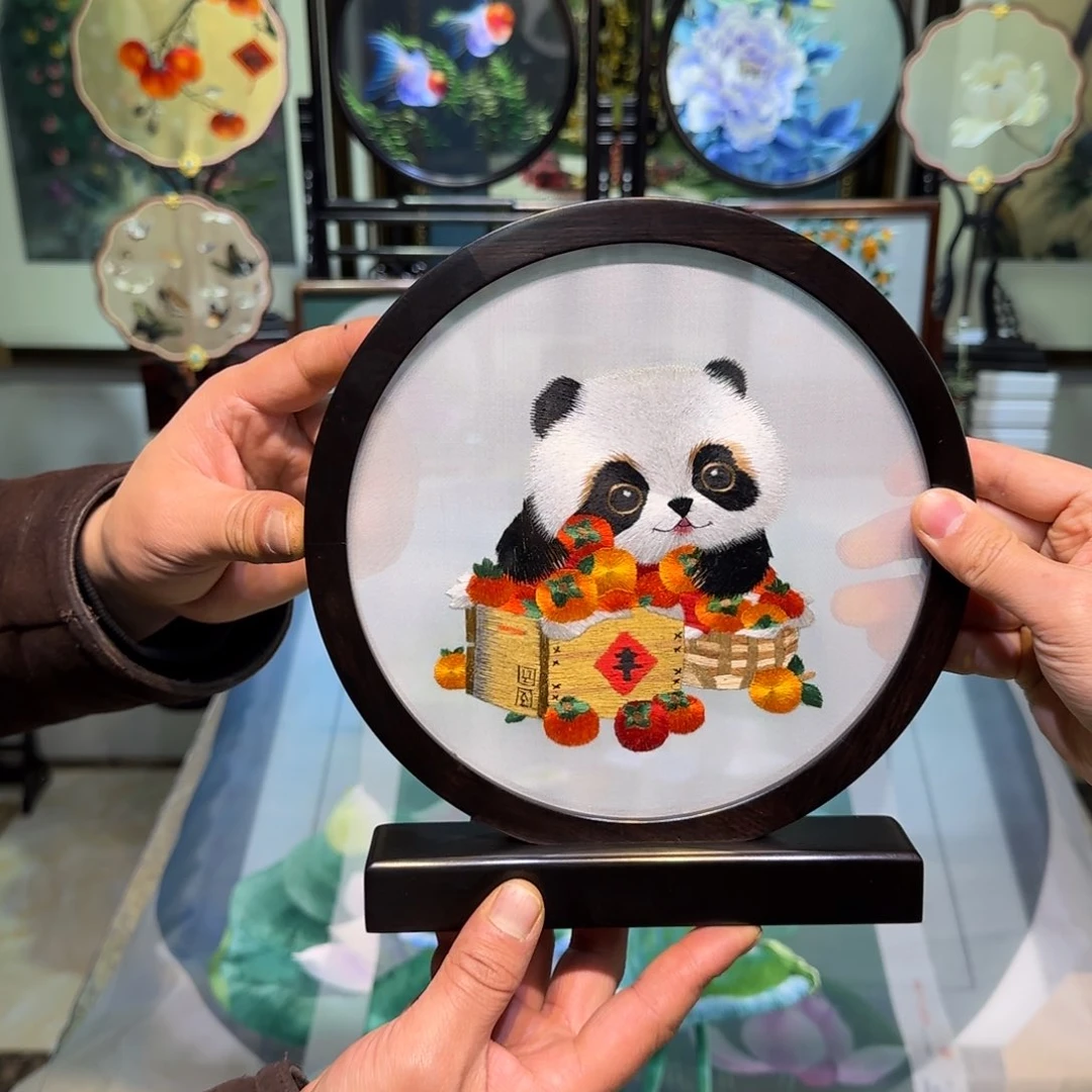刺绣刺绣工艺精湛