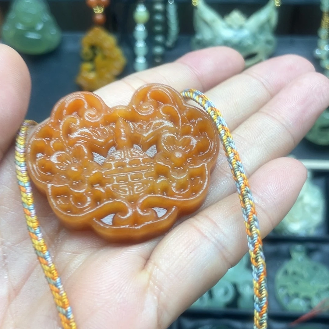 未镶嵌蛇纹石玉颈饰