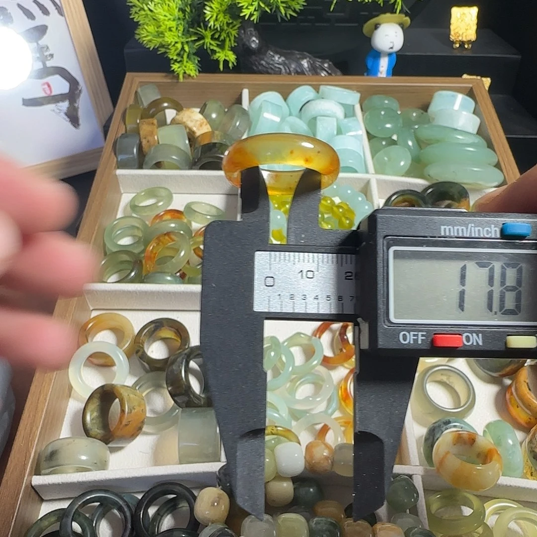 蛇纹石玉未镶嵌戒指47