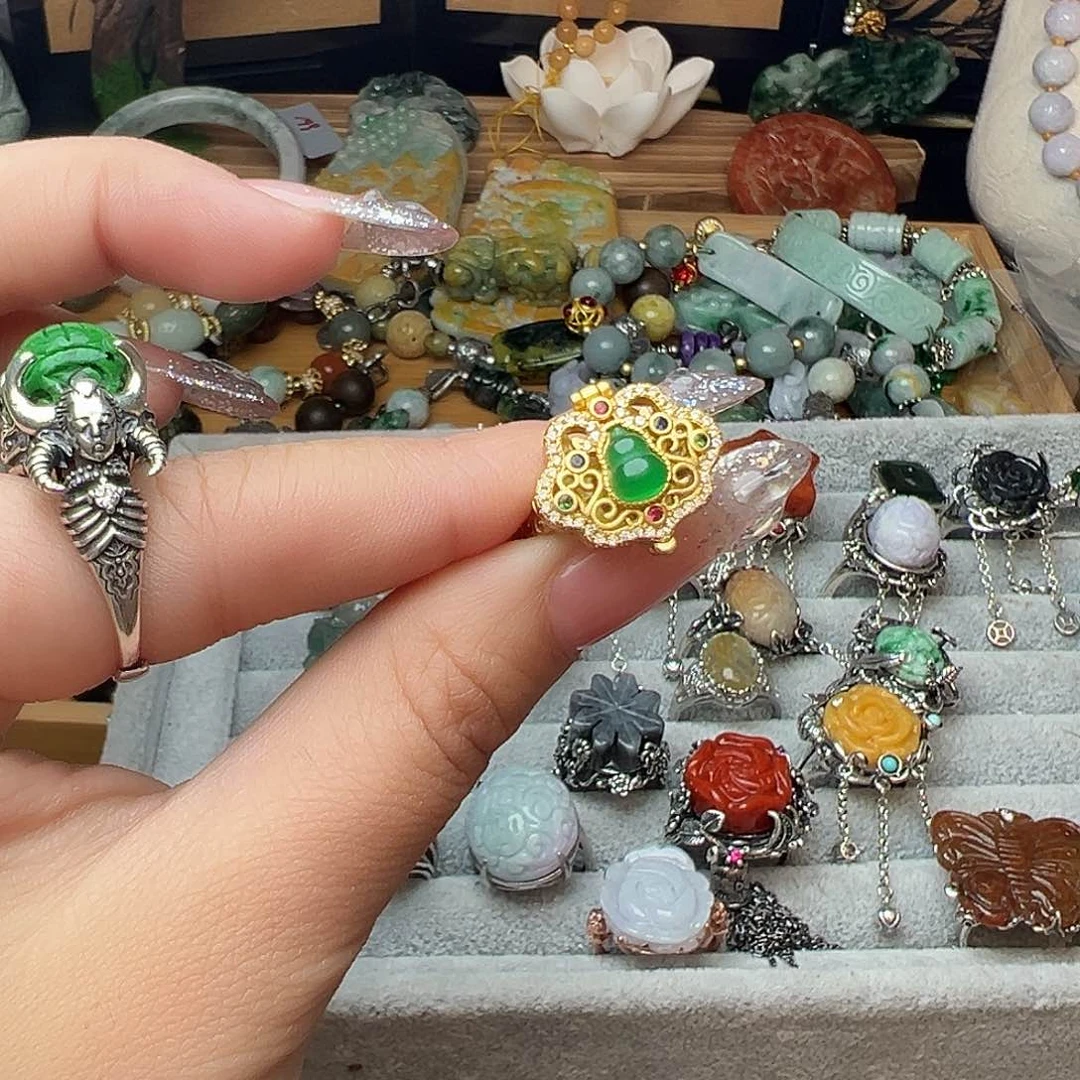 翡翠吊坠(赠链)未镶嵌*️****吊坠