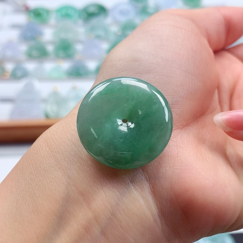 【闪购商品】翡翠吊坠(不含链)未镶嵌