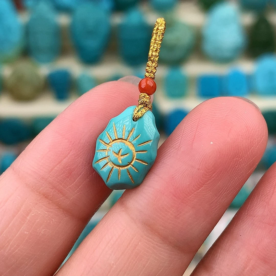 未镶嵌绿松石珠宝奇石