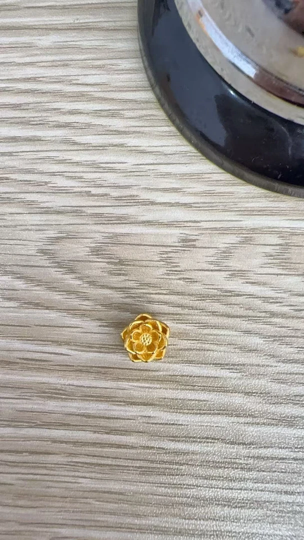 足金999 小莲花 0.91