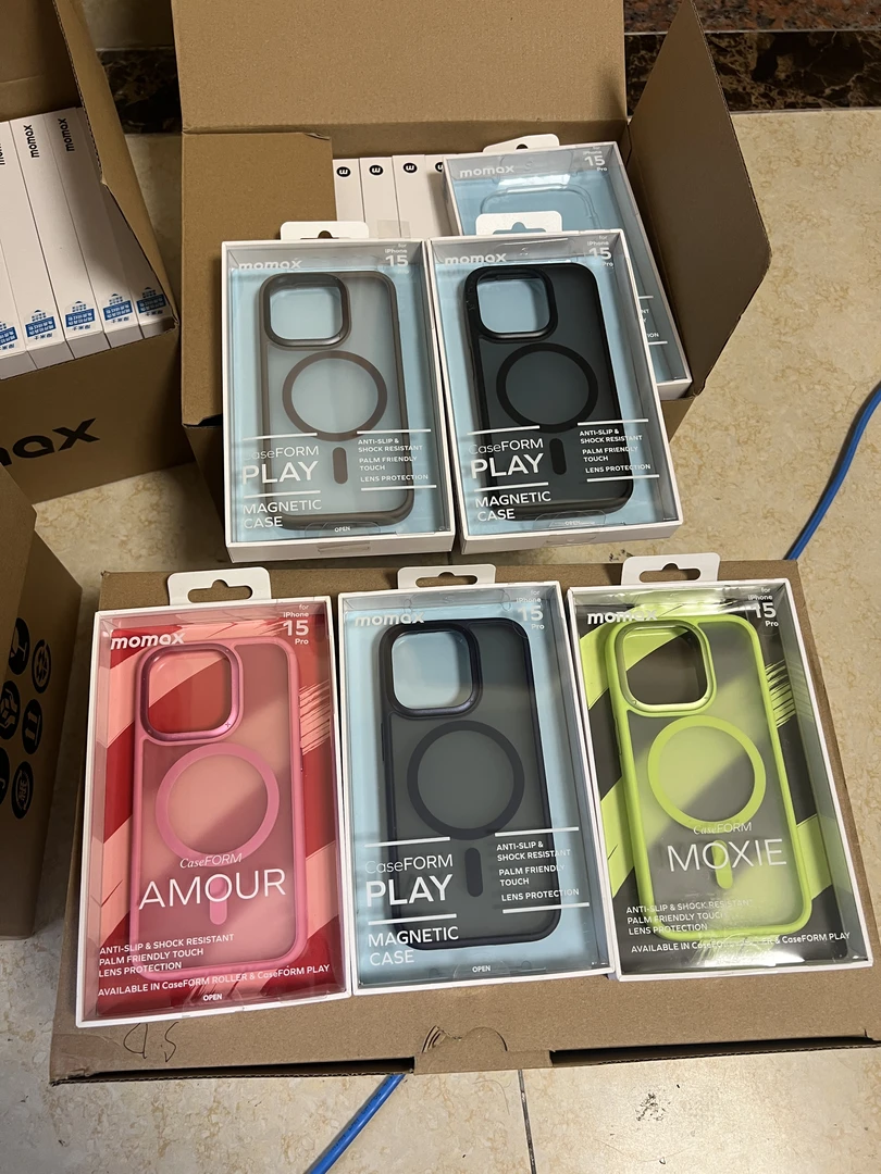 未拆封 MOMAX/摩米士 动感金属磁吸磨砂抗指纹防摔15系列手机壳