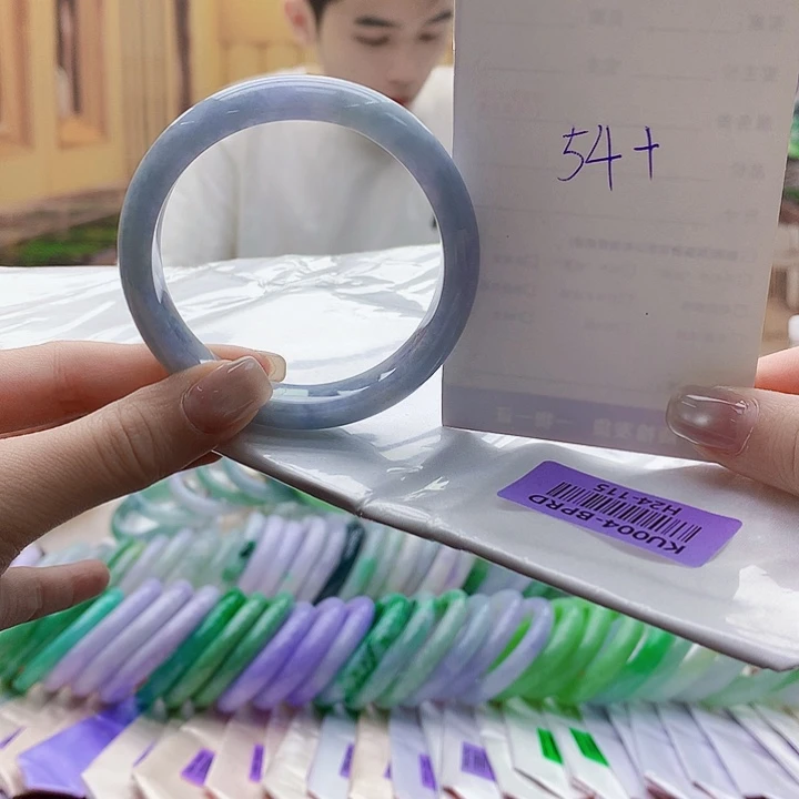 翡翠手镯未镶嵌Ggg