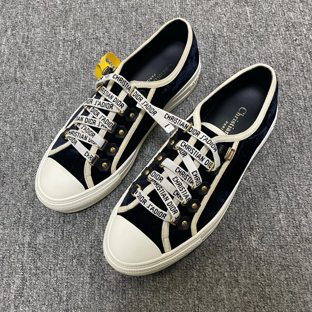 99新 DIOR/迪奥 Walk'n'Dior 舒适日常防滑低帮帆布鞋 37码/5736