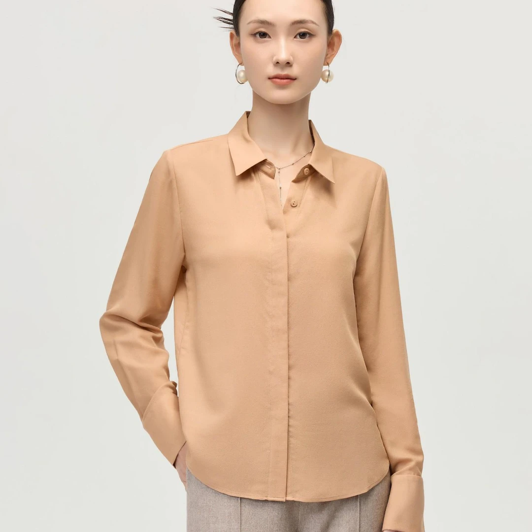 羊毛衬衫女浅卡其色不复古翻领2025年新款小众设计感百搭上衣