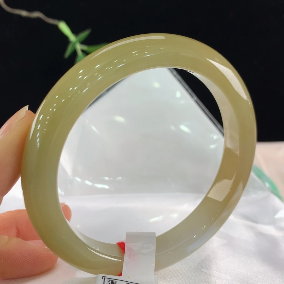 翡翠手镯未镶嵌111-0031