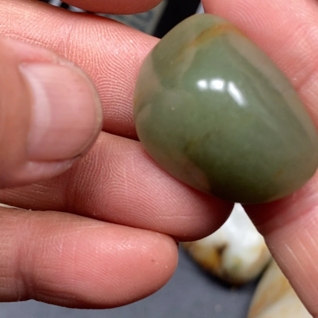 和田玉（糖玉）挂件未镶嵌