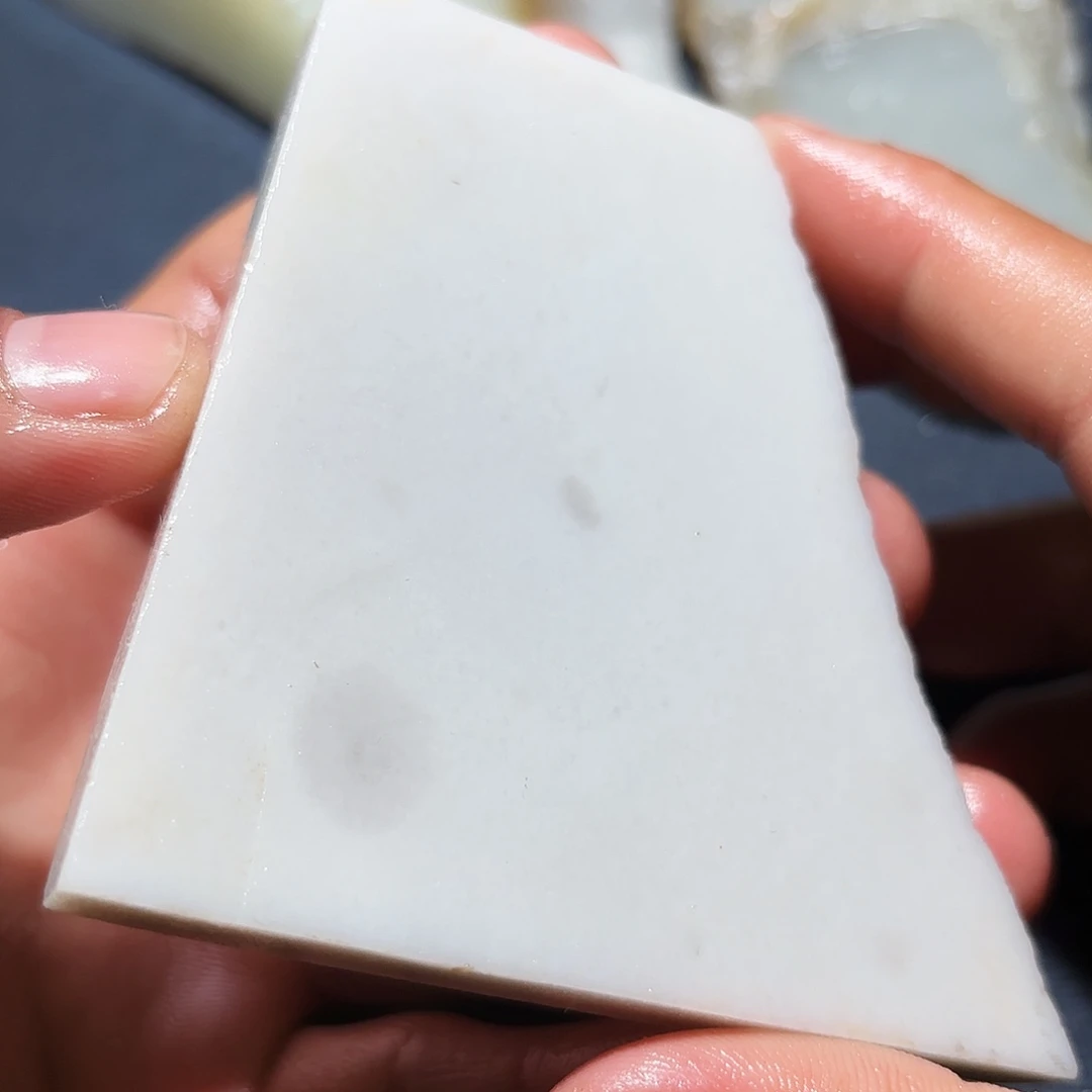 和田玉未镶嵌珠宝奇石