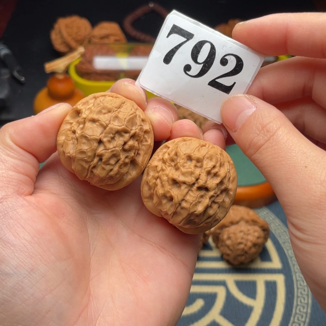 文玩核桃吊坠36甲骨文792号