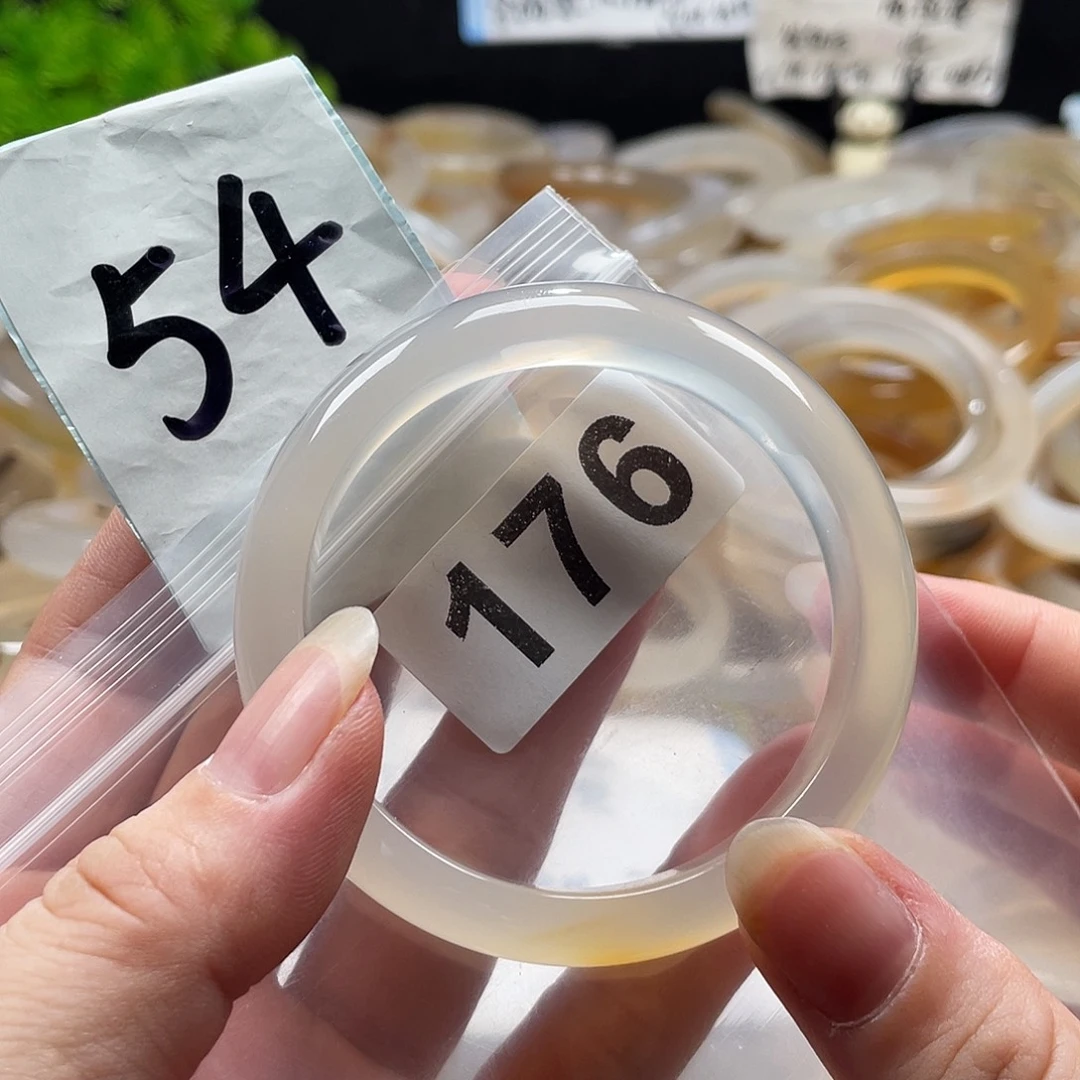 手镯玛瑙/玉髓未镶嵌